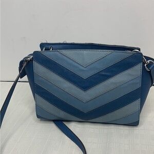 Michael Michael Kors SELMA CHEVRON MEDIUM MESSENGER